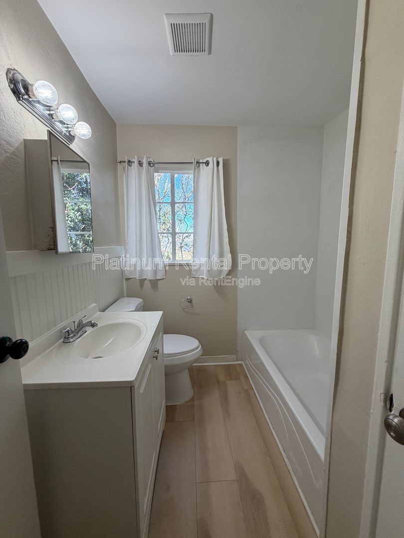 3 Bedroom East Point Home For Rent by Platinum Property Management Services, Inc. property image