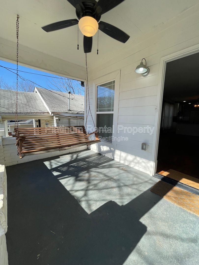 Charming, remodeled 1920's bungalow in the heart of south Atlanta, by Platinum Property Management Services, Inc. property image