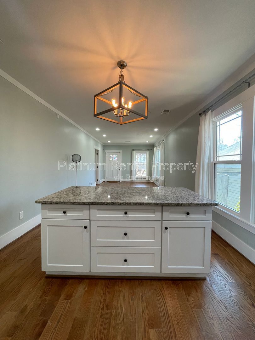 Charming, remodeled 1920's bungalow in the heart of south Atlanta, by Platinum Property Management Services, Inc. property image