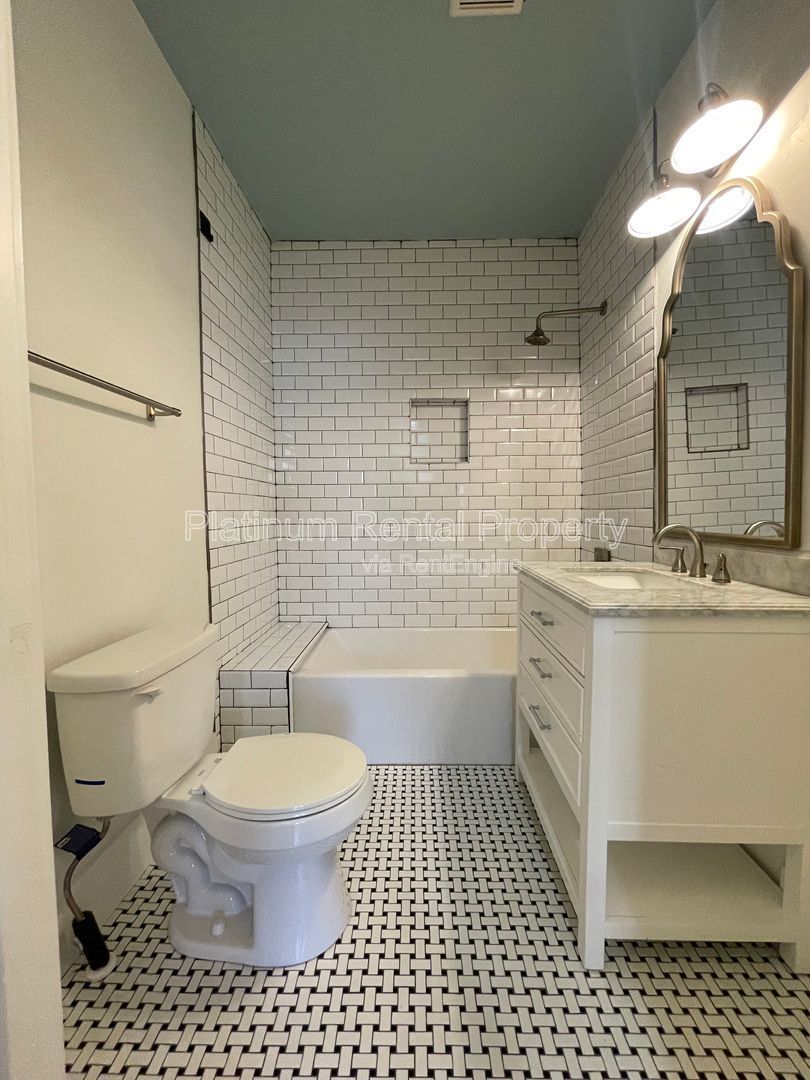 Charming, remodeled 1920's bungalow in the heart of south Atlanta, by Platinum Property Management Services, Inc. property image