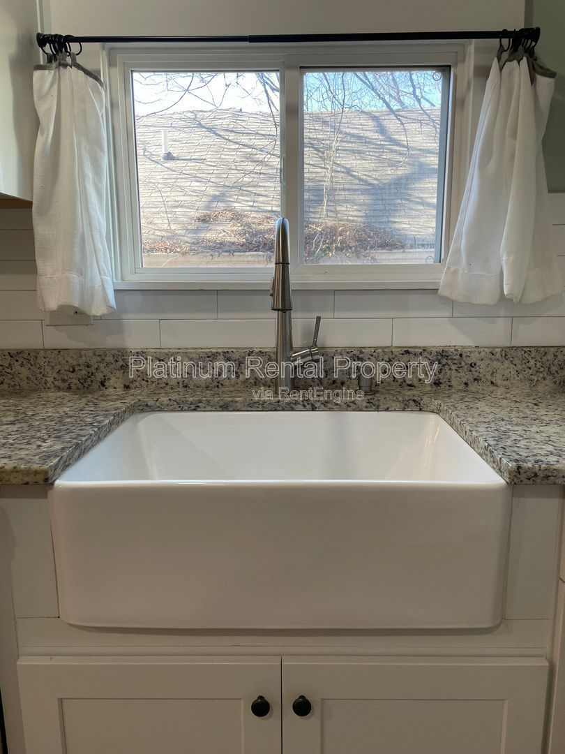 Charming, remodeled 1920's bungalow in the heart of south Atlanta, by Platinum Property Management Services, Inc. property image