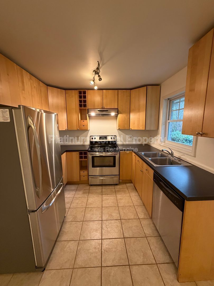 2 Bedroom home in Decatur For Rent by Platinum Property Management Services, Inc. property image