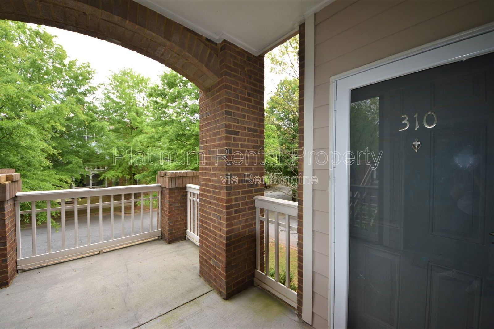 Amazing one bedroom condo in south Fulton, available NOW, but Platinum Property Management Services, Inc. property image