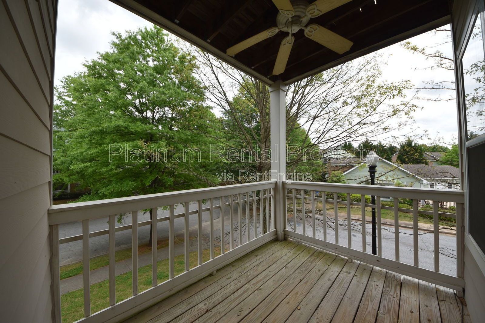 Amazing one bedroom condo in south Fulton, available NOW, but Platinum Property Management Services, Inc. property image