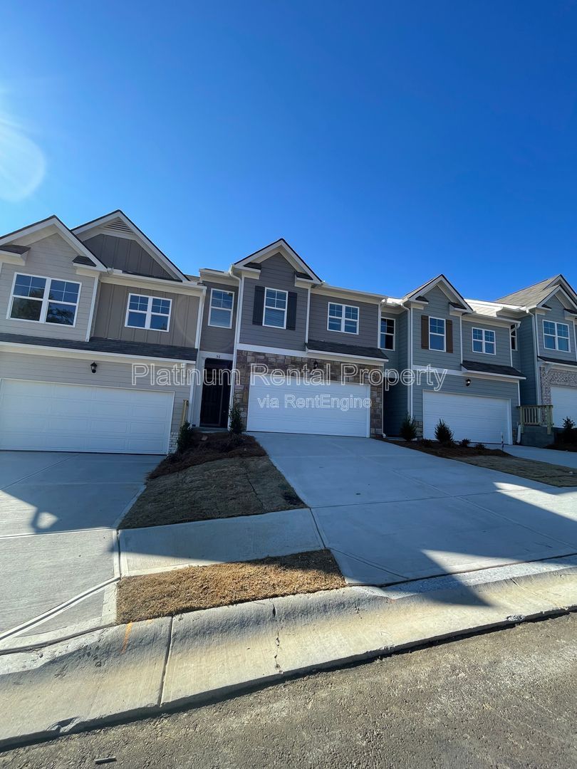 BRAND NEW 3 bedroom, 2.5 bathroom home just minutes away from downtown Dahlonega by Platinum Property Management Services, Inc. property image