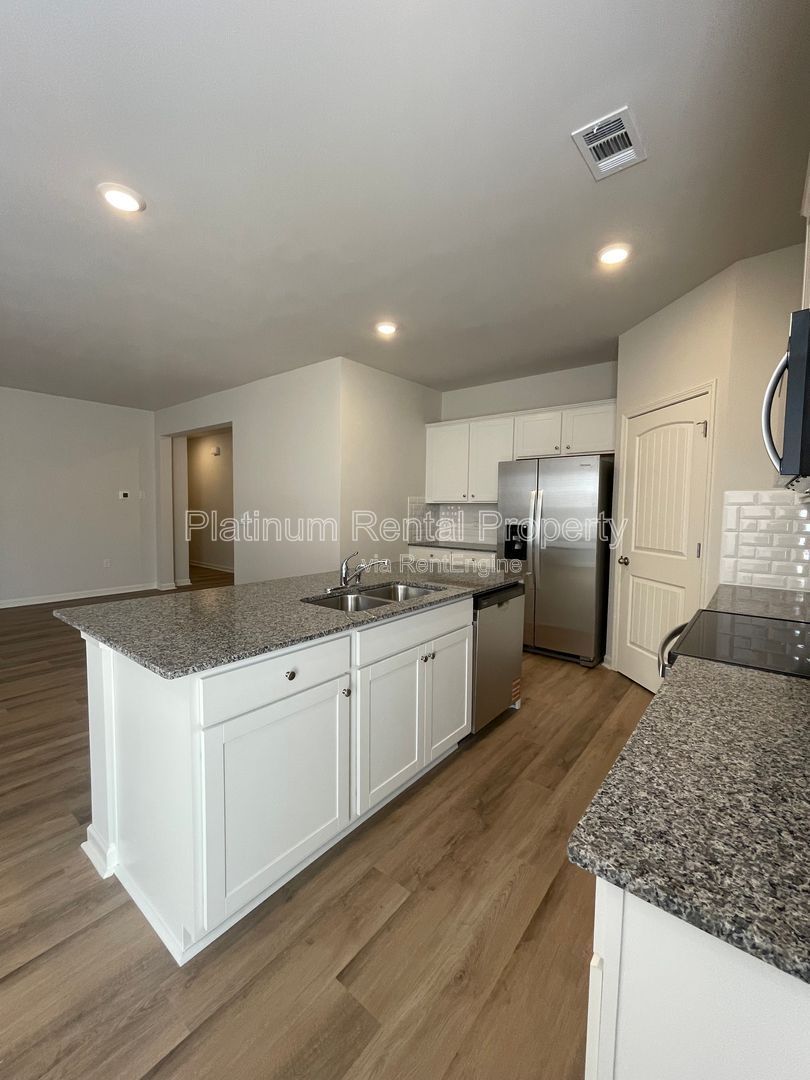 BRAND NEW 3 bedroom, 2.5 bathroom home just minutes away from downtown Dahlonega by Platinum Property Management Services, Inc. property image