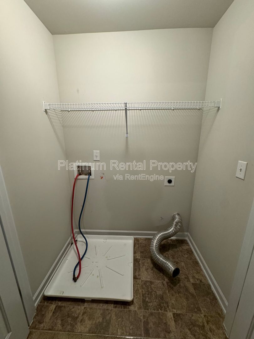 Stunning and immaculate 3 bedroom home in desirable Lithonia community by Platinum Property Management Services, Inc. property image