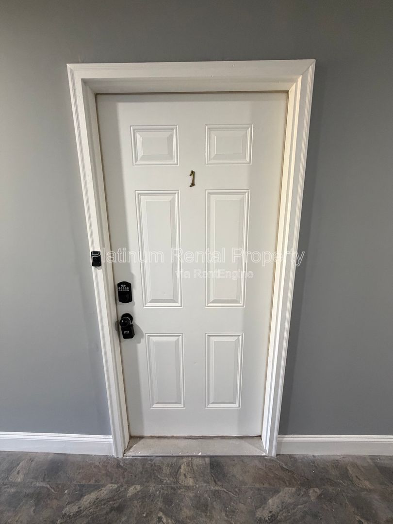 Completely UPDATED 2 bedroom unit in Monroe for rent by Platinum Property Management Services, Inc. property image