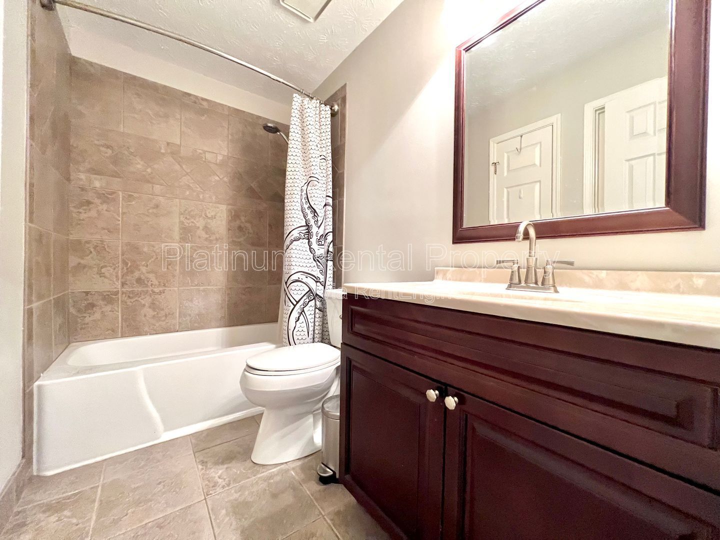 Beautiful, 2 bedroom condo in convenient Atlanta location by Platinum Property Management Services, Inc. property image