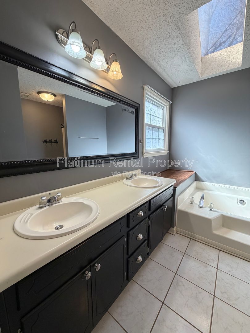 Adorable 3 bedroom Kennesaw Home For Rent by Platinum Property Management Services Inc. property image