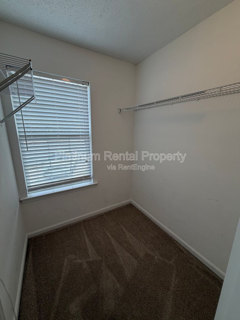 2 Bedroom, 2.5 Bathroom END unit townhome in Atlanta for rent by Platinum Property Management Services, Inc. property image