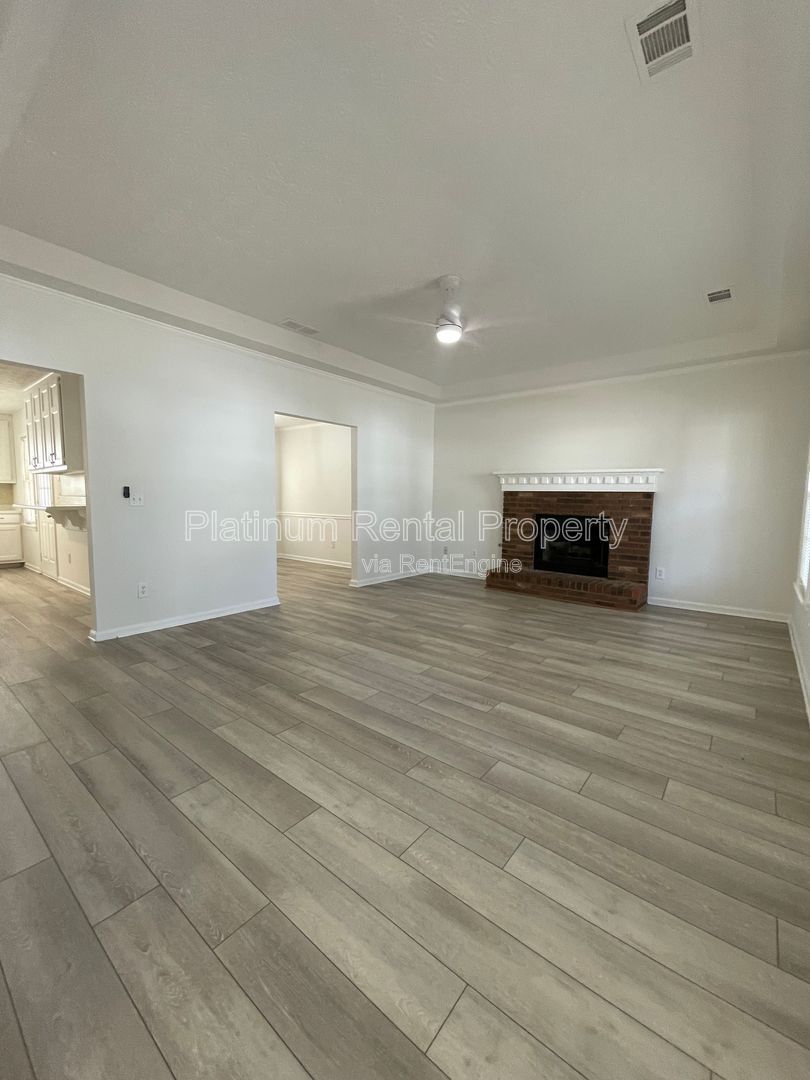 Charming, ranch floorplan with an upstairs bonus room in desirable Loganville neighborhood, by Platinum Property Management Services, Inc. property image