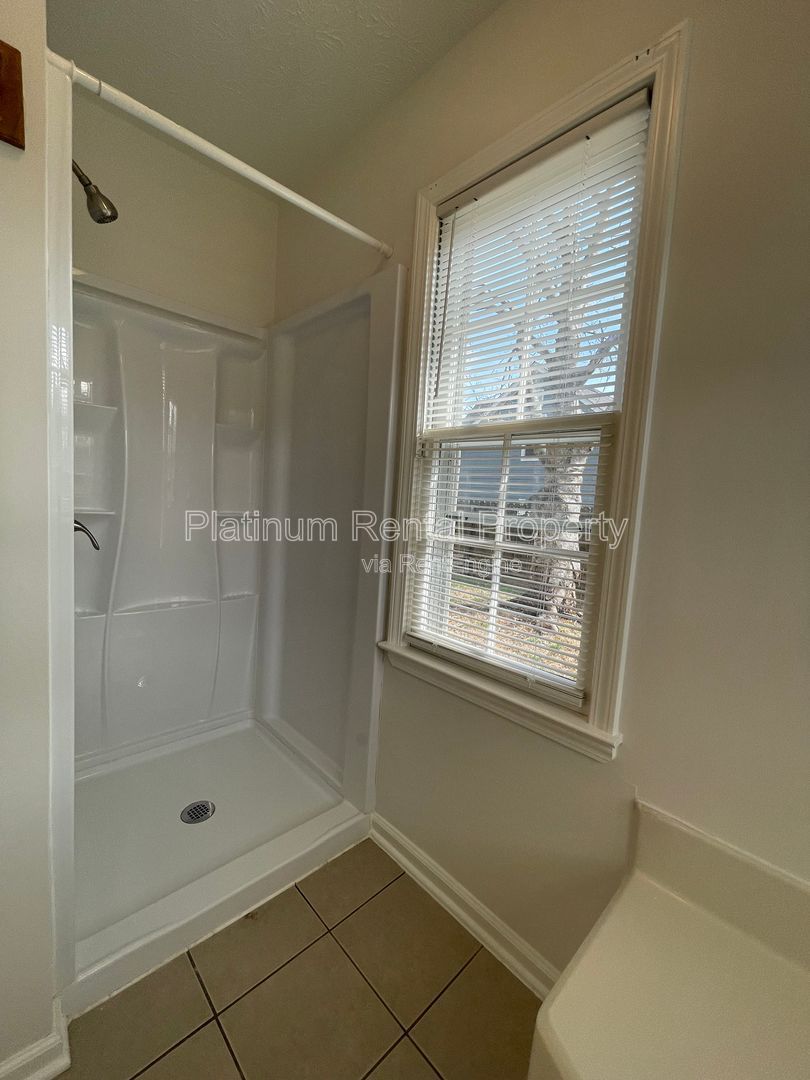 Charming, ranch floorplan with an upstairs bonus room in desirable Loganville neighborhood, by Platinum Property Management Services, Inc. property image