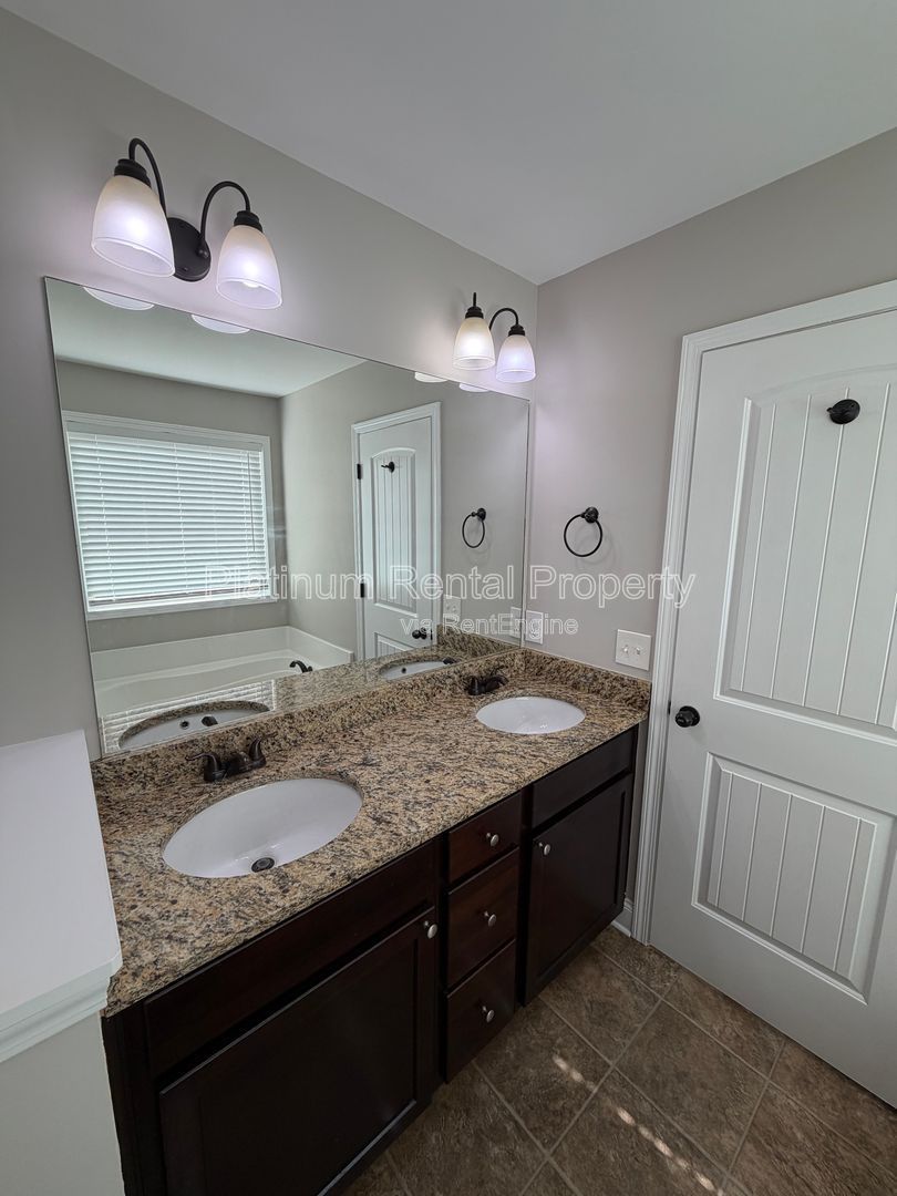 Spotless 3 bedroom ranch home in Dawsonville for rent by Platinum Property Management Services, Inc. property image