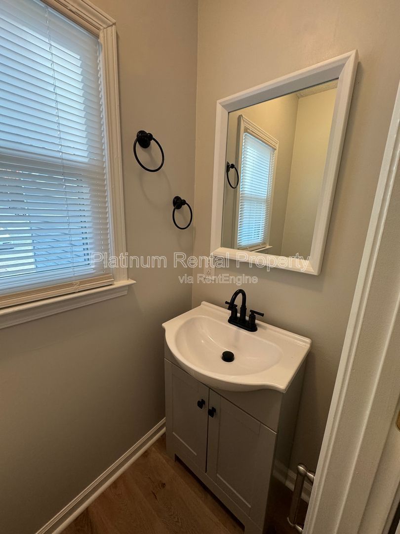 Fabulous, updated 3 bedroom home in desirable Buford by Platinum Property Management Services, Inc. property image