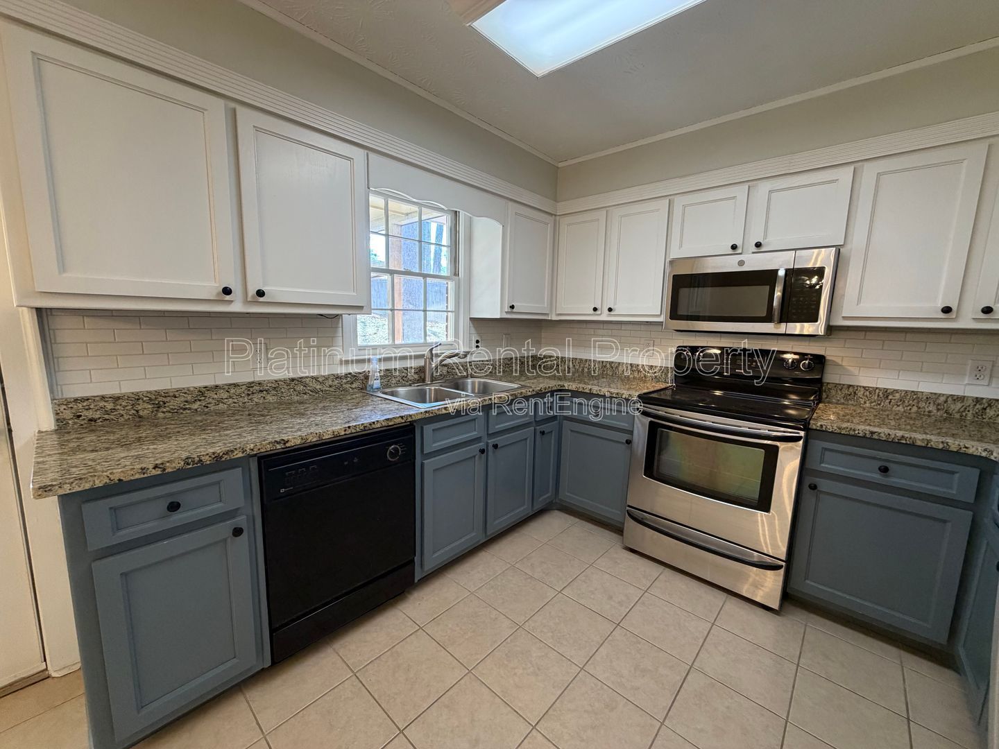 Clean and Cute 3 bedroom Brick Ranch home for rent in Snellville by Platinum Property Management Services, Inc. property image