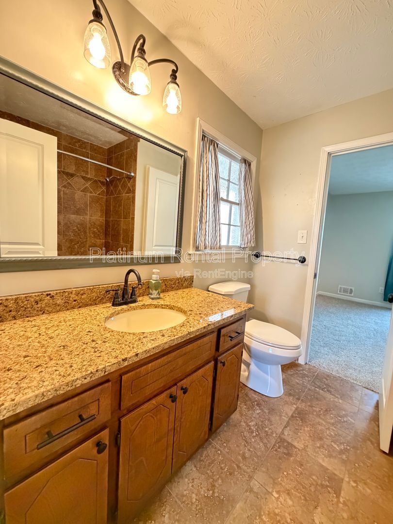 Clean and Cute 3 bedroom Brick Ranch home for rent in Snellville by Platinum Property Management Services, Inc. property image